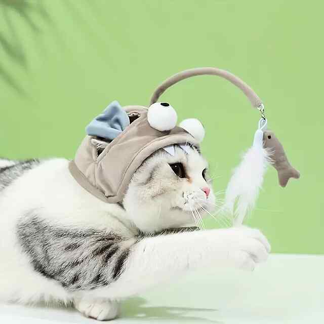 Головний убір для кота з іграшкою-рибою: розваги та активність щодня!
